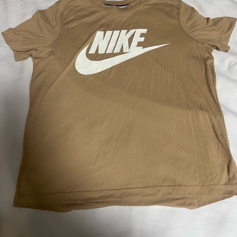 Nike Beige women’s T-shirt  with Black and White Accents size Md short sleeve